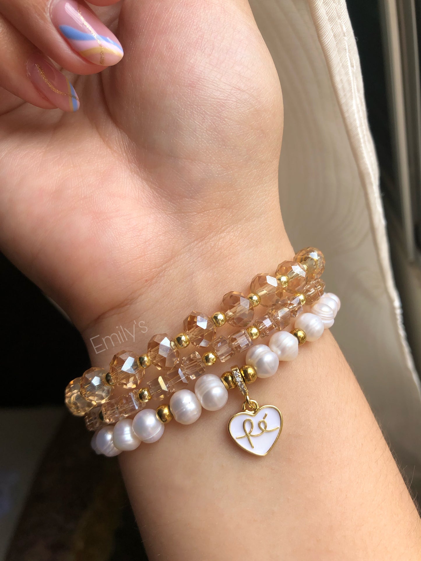 Pulsera perlas con corazón fe
