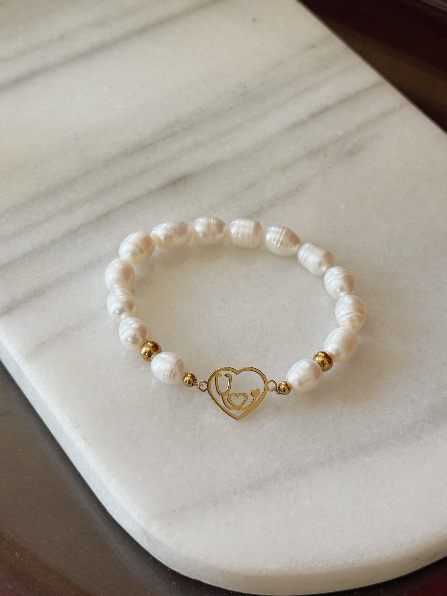 Pulsera perlas estetoscopio