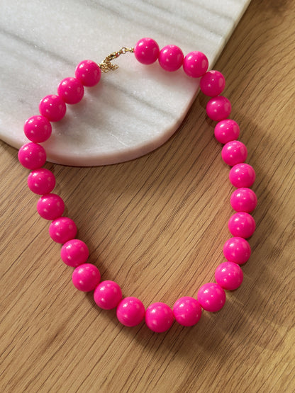 Collar bolas de chicle fucsia