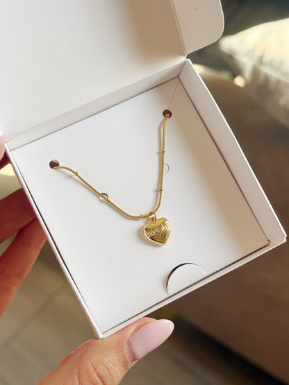 Cadena balines con corazón MOM✨