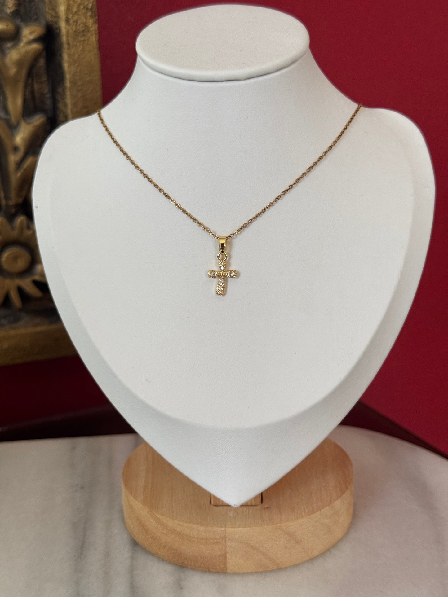 Cadena Cruz flat con portadije