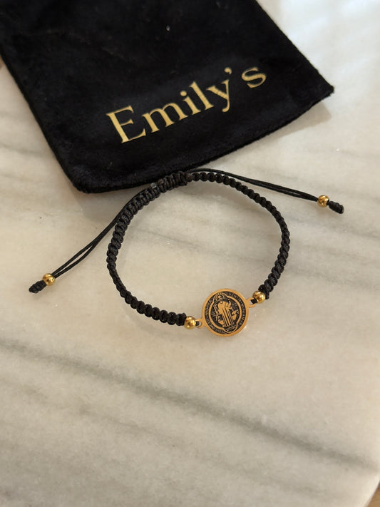 Pulsera Macramé con San Benito