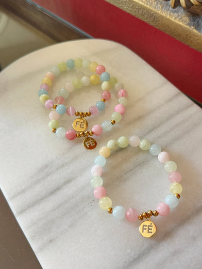 Pulsera de agatas con medalla de fe