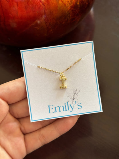 Cadena sencilla con inicial zirconia