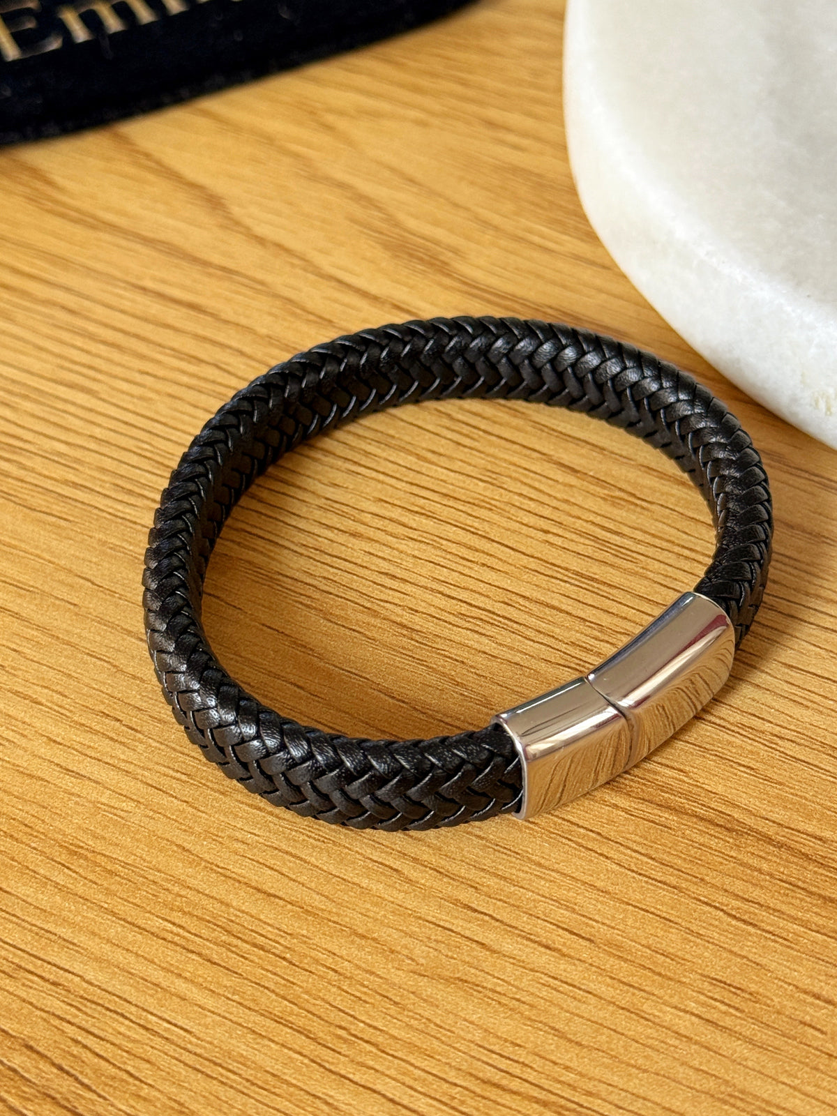Brazalete de cuero