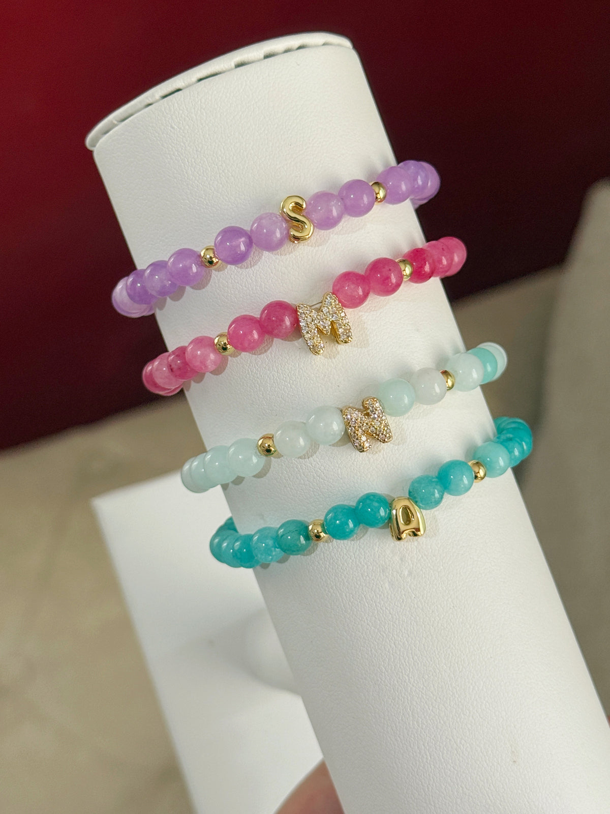 Pulseras piedra jade con inicial