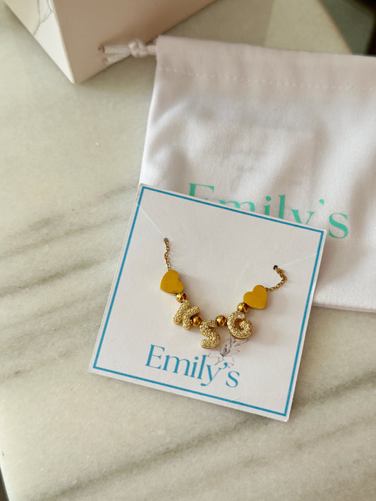 Cadena corazones con iniciales