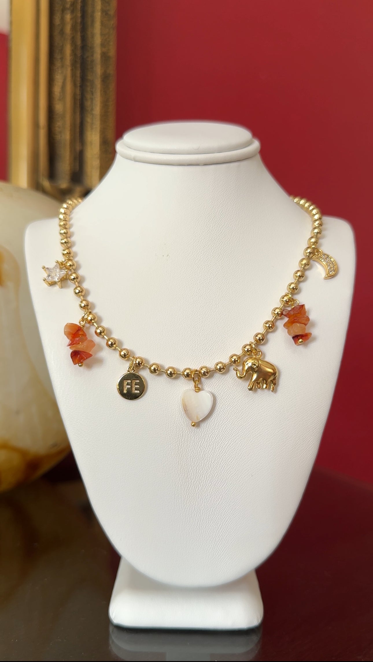 Elefante Naranja Charms Necklace