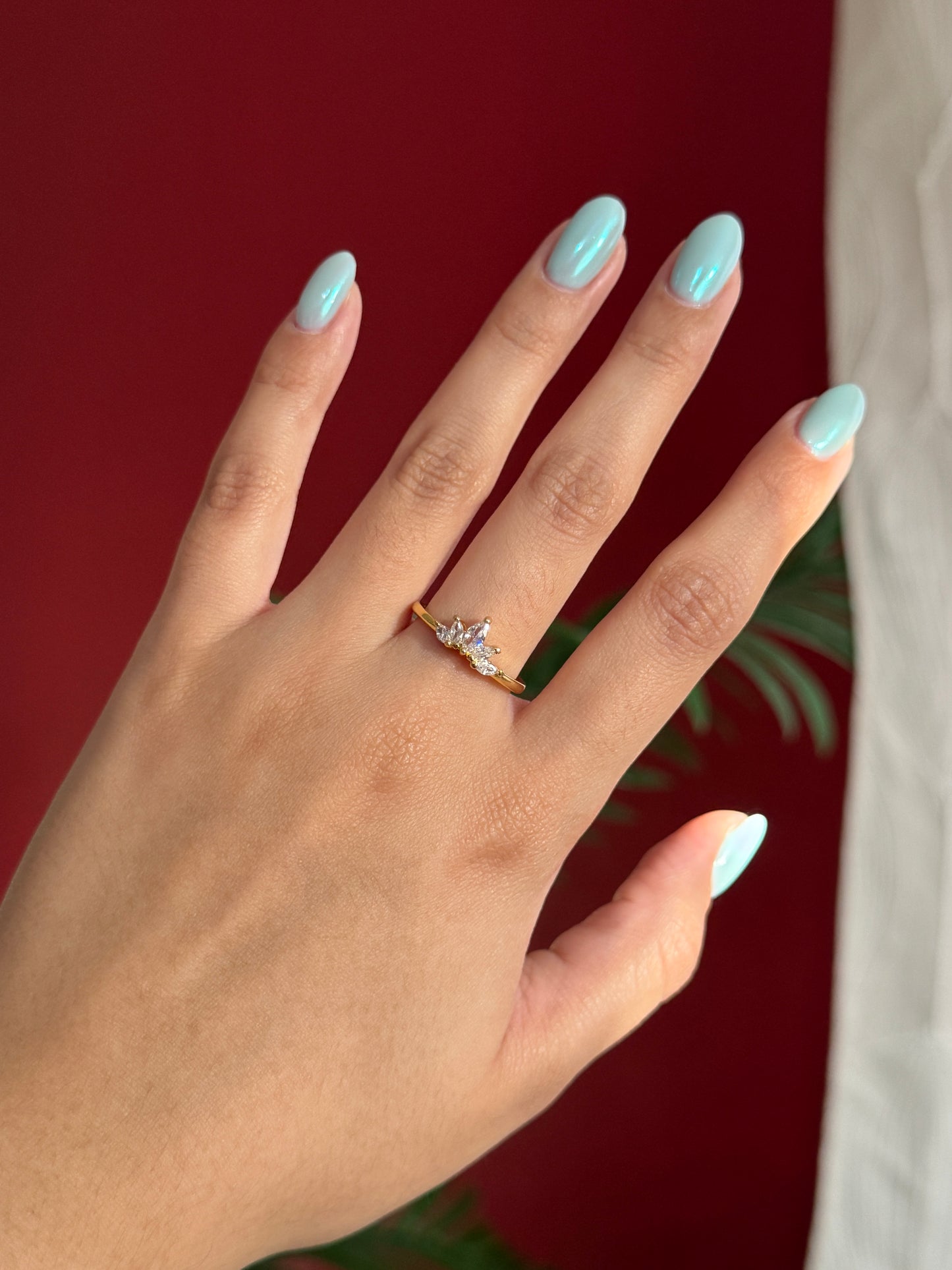 Anillo corona zirconias