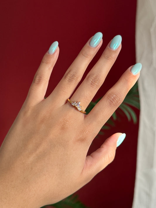 Anillo corona zirconias