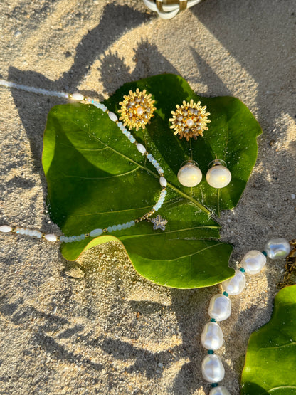 Collares piedras naturales y estrellas de mar