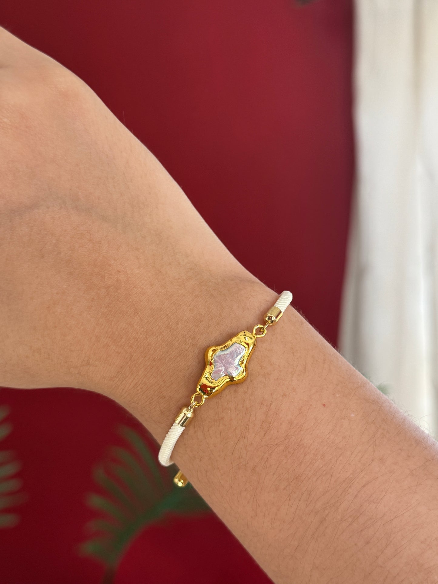 Brazalete color con cruz barroca