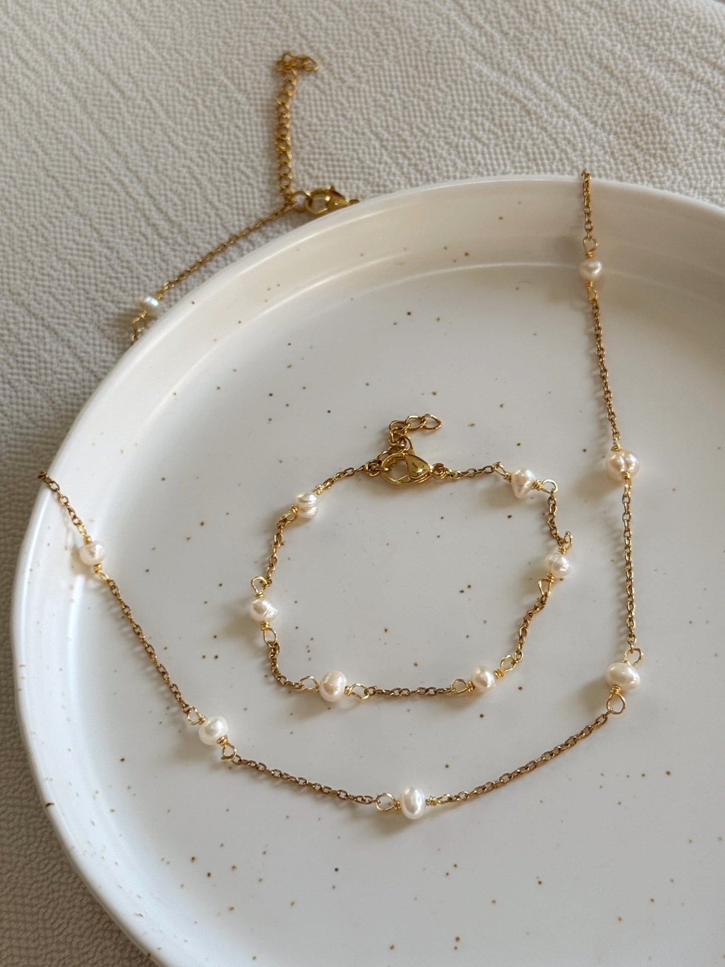 Pulsera con perlas