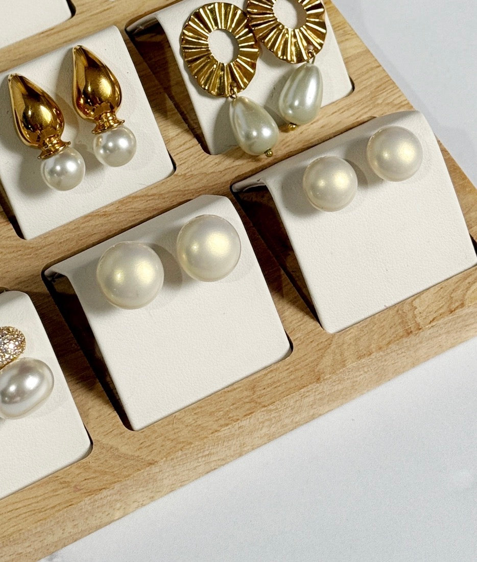 Perla studs