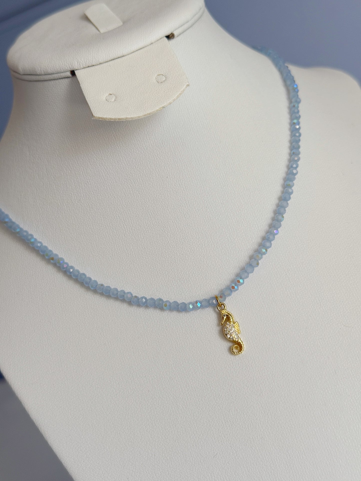 Collar cristales con caballito