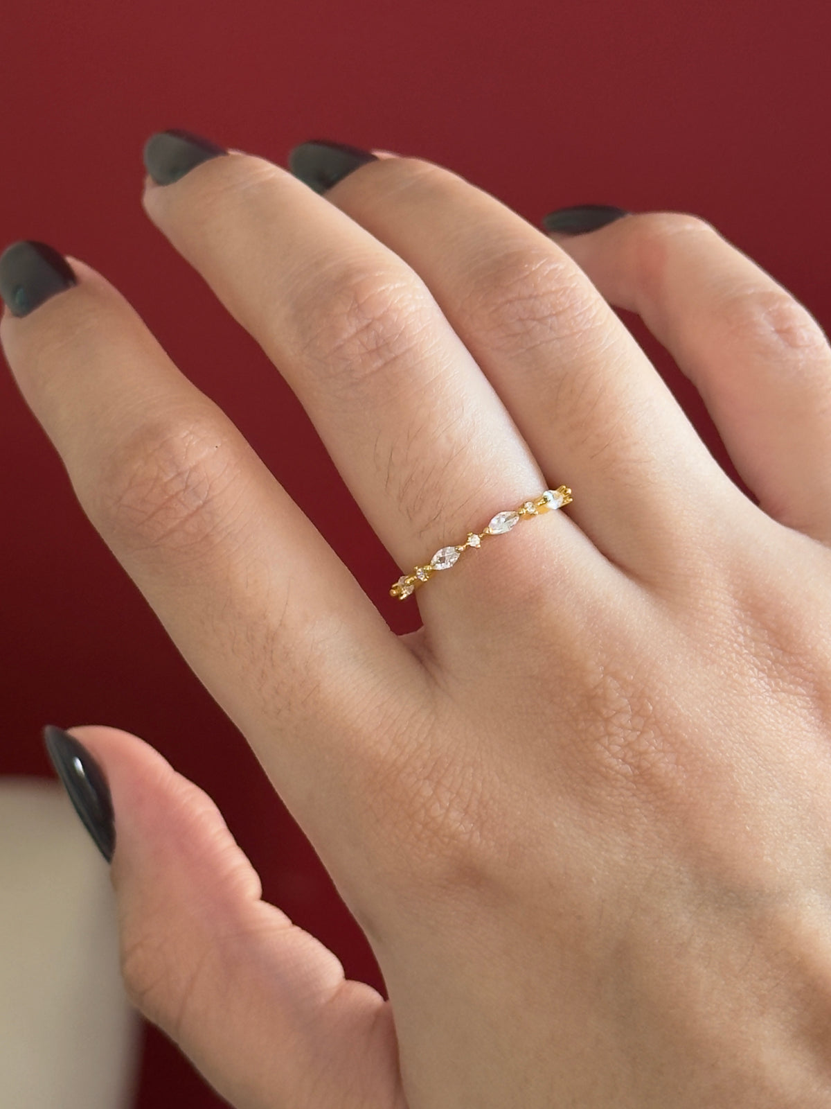 Anillo óvalos y zirconias