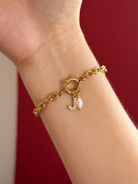 Pulsera eslabones con inicial y perla