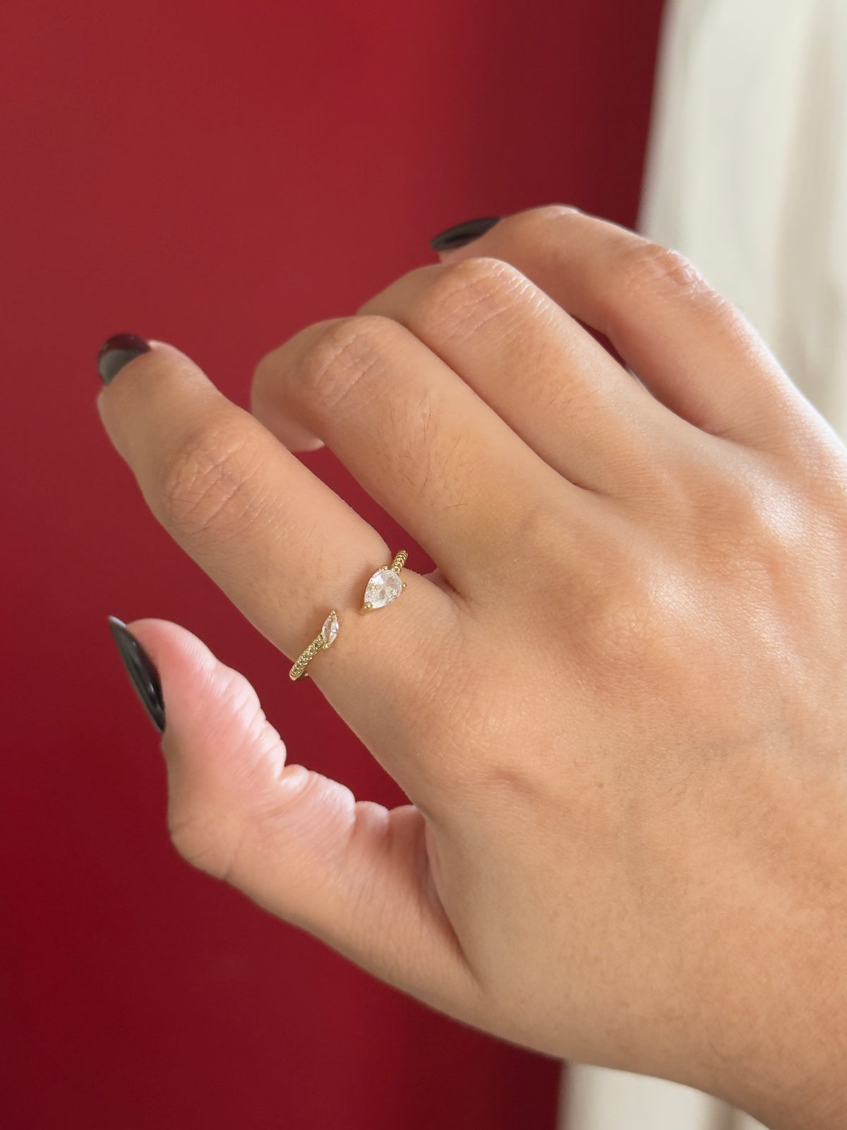 Anillo dos gotas zirconias