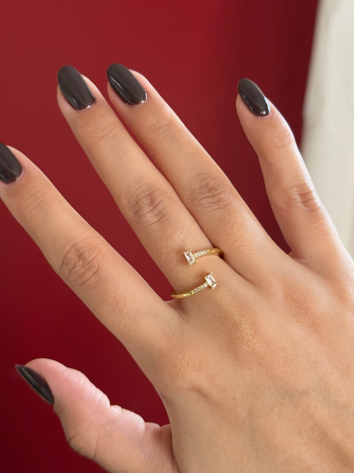 Anillo dos rectángulos zirconias