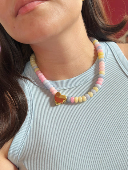 Collar multicolor corazón